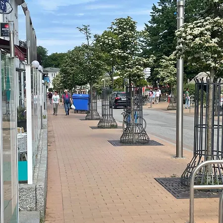 Apartment Käpt'n Pugs Kajüte Auf Rügen *