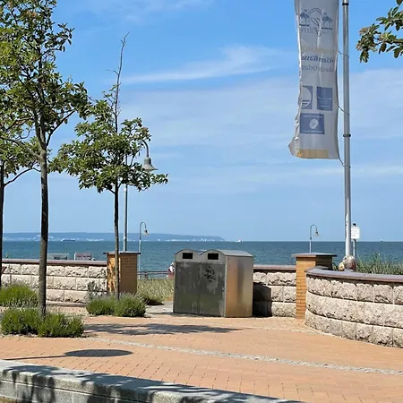 Käpt'n Pugs Kajüte Auf Rügen *