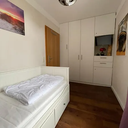 Käpt'n Pugs Kajüte Auf Rügen * Goehren (Ruegen)